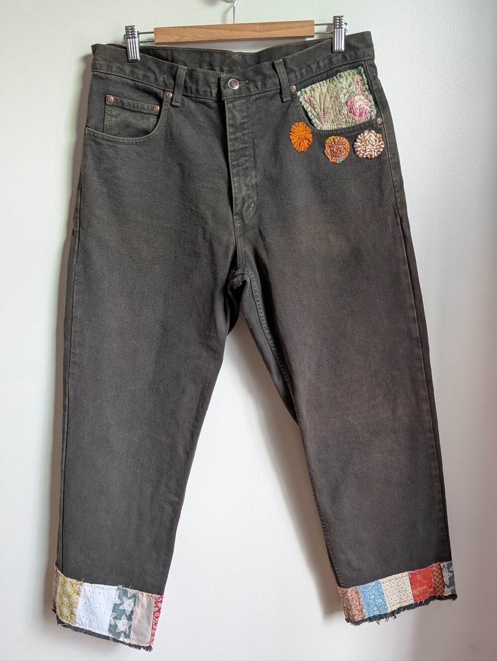 HANDMADE Green Reworked Quilt Patches Halloween Whimsical Pumpkin Jeans Size 34